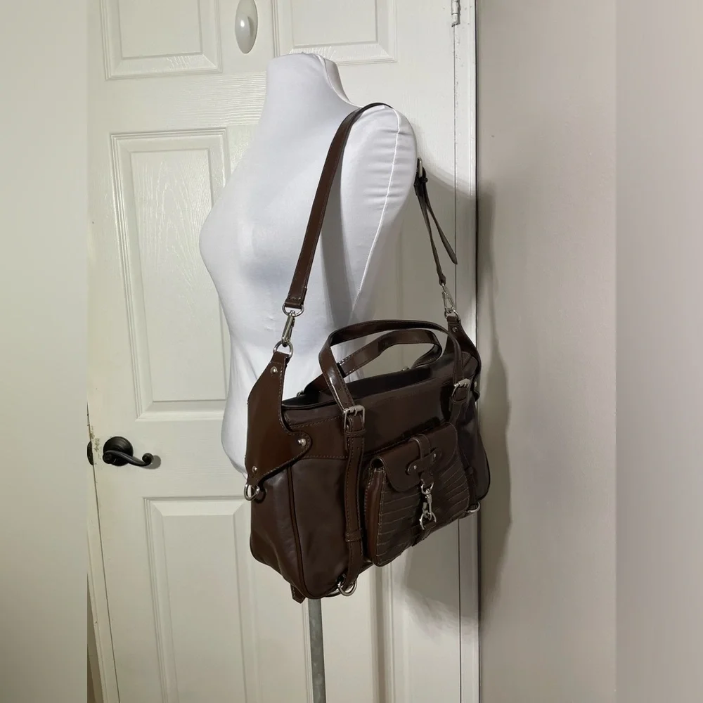 VIA SPIGA TALIA EAST WEST TOTE/Laptop in Dark Brown Patent and Smooth Leather